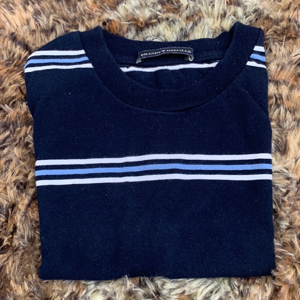 brandy melville stripped bella crop top perfect condition 🤍🤍